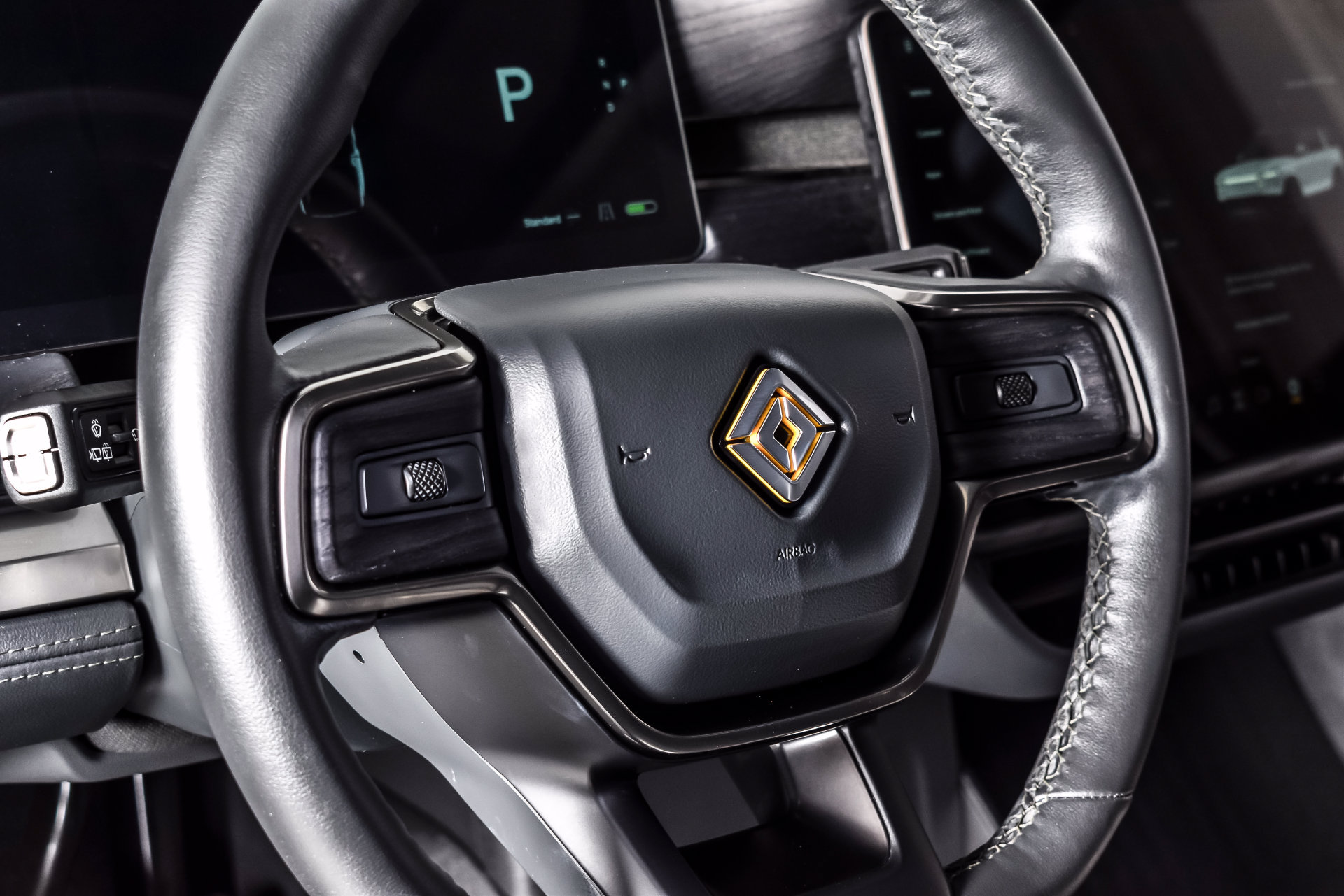 Used 2024 Rivian R1S Adventure Dual AWD/4WD image 16