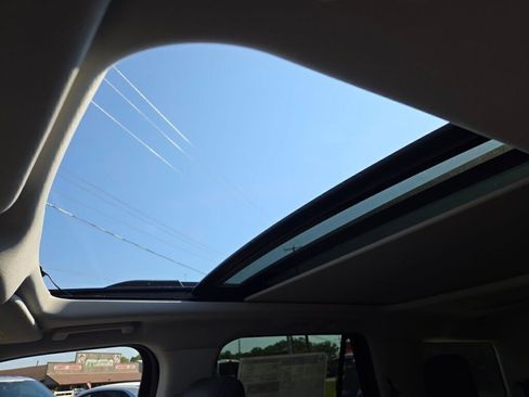 New 2025 Ford Expedition Active image 36