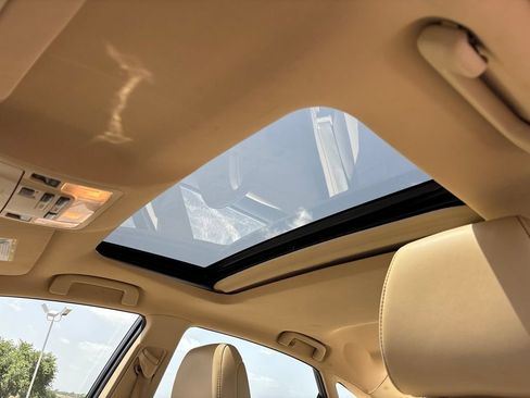 Used 2016 Toyota Avalon Limited w/ Toyota Safety Sense Package FWD image 7