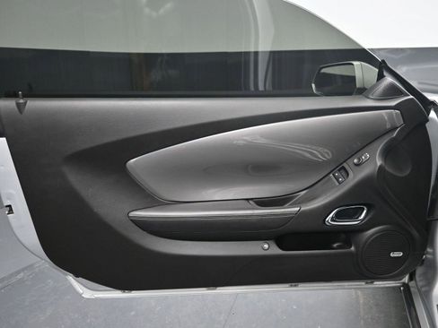 Used 2010 Chevrolet Camaro SS image 14
