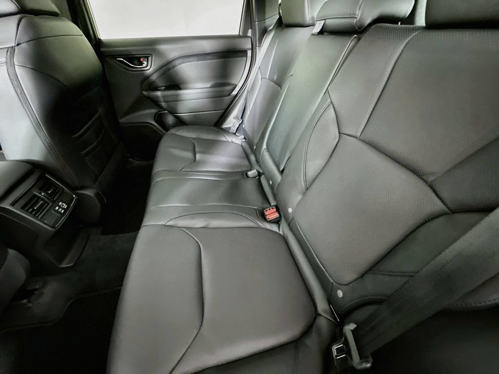 Used 2026 Subaru Forester Limited w/ Premium/Limited Package AWD/4WD image 4