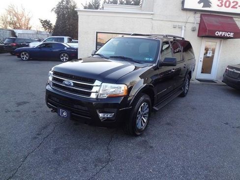 Used 2017 Ford Expedition EL XLT image 3