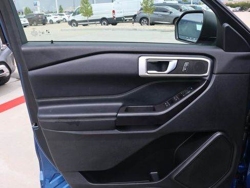 Used 2020 Ford Explorer XLT w/ Equipment Group 202A image 32