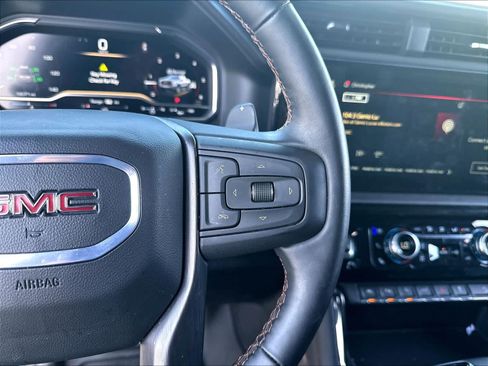 Used 2025 GMC Sierra 1500 AT4 w/ Technology Package AWD/4WD image 15
