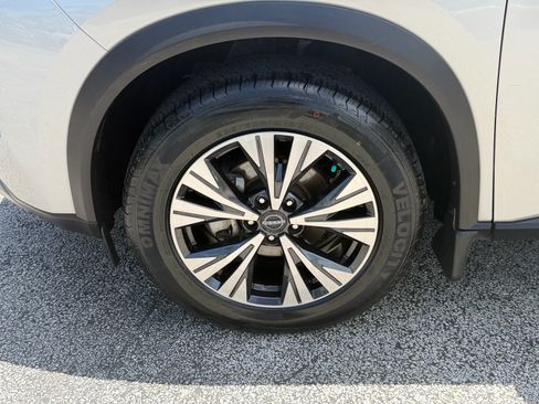 Certified 2023 Nissan Rogue SV FWD image 19
