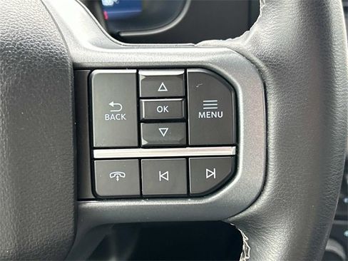 Certified 2025 Ford F350 Lariat image 32