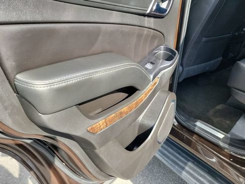 Used 2018 Chevrolet Tahoe LT RWD image 8