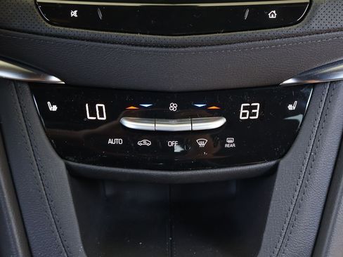 New 2026 Cadillac XT5 Luxury image 25