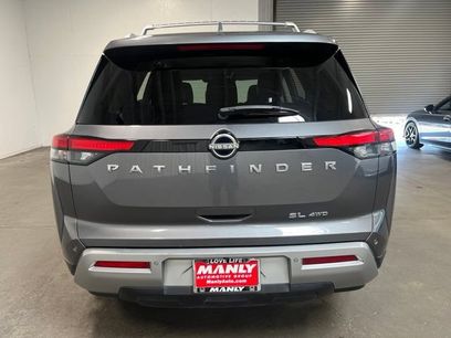 Used 2022 Nissan Pathfinder SL