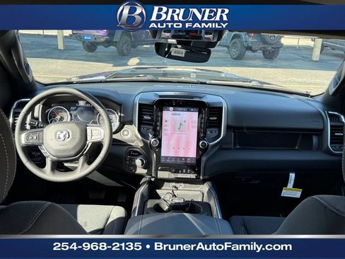 New 2026 RAM 1500 Big Horn AWD/4WD image 19