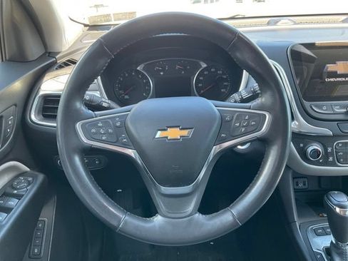 Used 2018 Chevrolet Equinox Premier AWD/4WD image 3