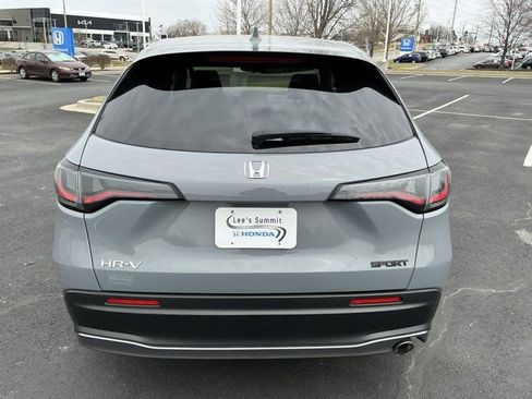 Used 2025 Honda HR-V Sport image 4