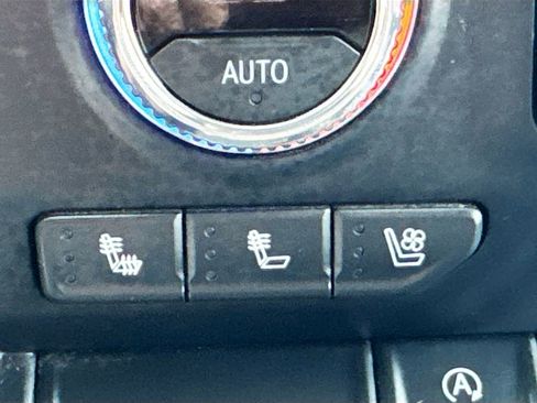 Used 2020 GMC Sierra 1500 SLT image 21