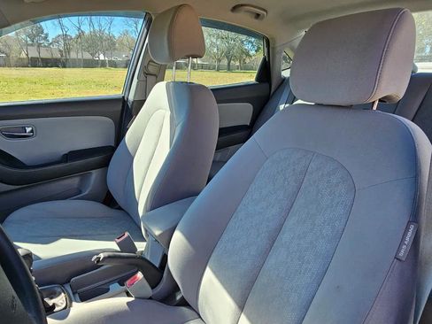 Used 2010 Hyundai Elantra Blue w/ Comfort Pkg 2 image 16