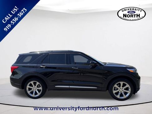 Used 2020 Ford Explorer Platinum w/ Premium Technology Package image 8