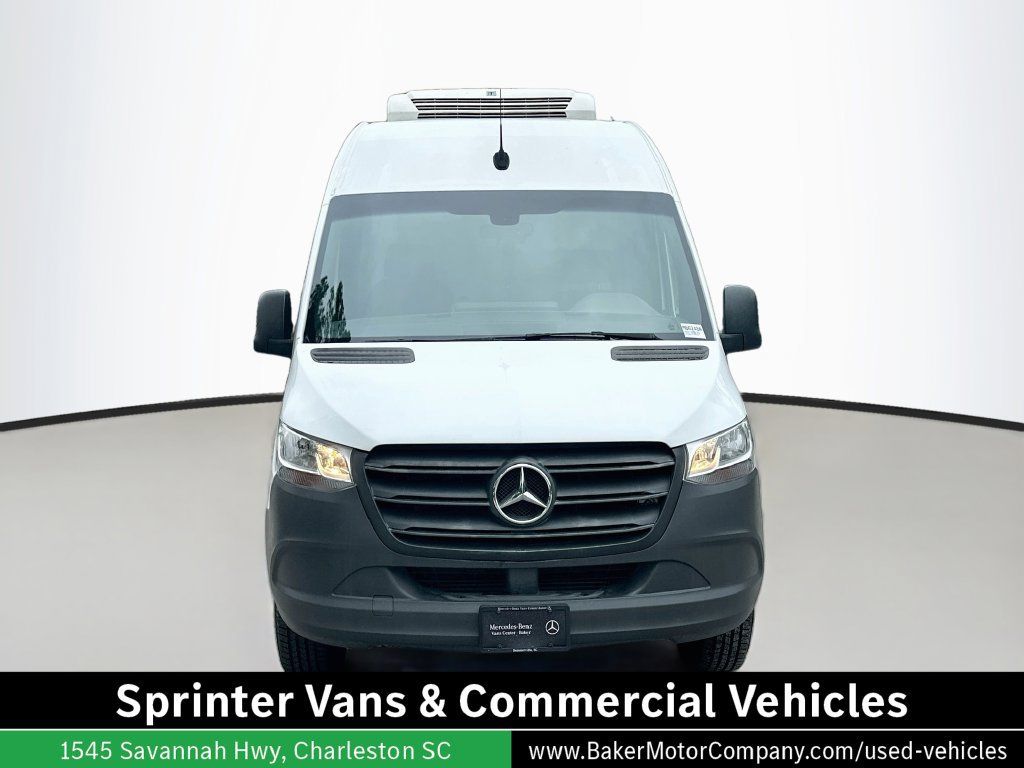 Used 2022 Mercedes-Benz Sprinter 2500 image 6