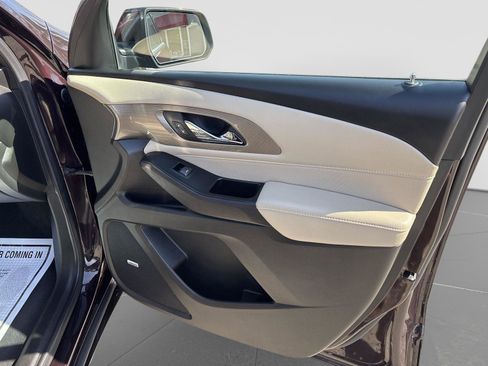 Used 2023 Chevrolet Traverse Premier AWD/4WD image 29