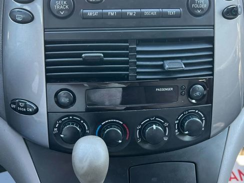 Used 2007 Toyota Sienna CE image 16