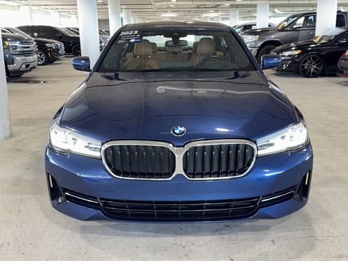 Certified 2023 BMW 530i w/ Premium Package image 3