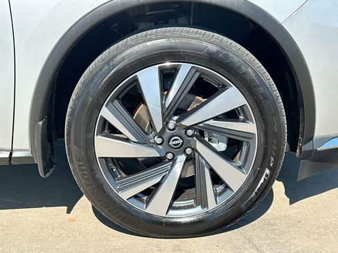 Used 2024 Nissan Murano SL image 10