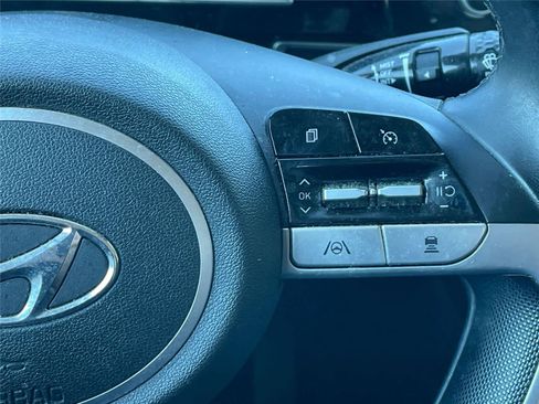Used 2021 Hyundai Elantra SEL w/ Convenience Package FWD image 21
