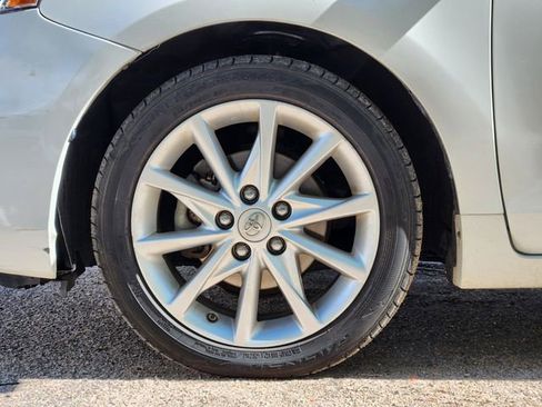 Used 2012 Toyota Prius V Five FWD image 9