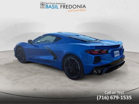 Used 2024 Chevrolet Corvette Stingray Preferred Cpe w/ 2LT image 3