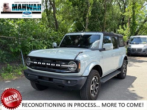 Certified 2024 Ford Bronco Outer Banks AWD/4WD image 1