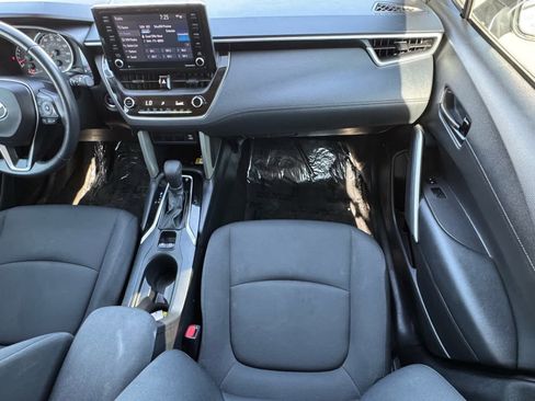 Used 2022 Toyota Corolla Cross LE image 14
