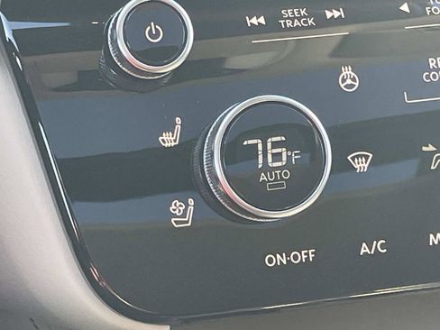 Certified 2025 INFINITI QX60 Luxe image 21