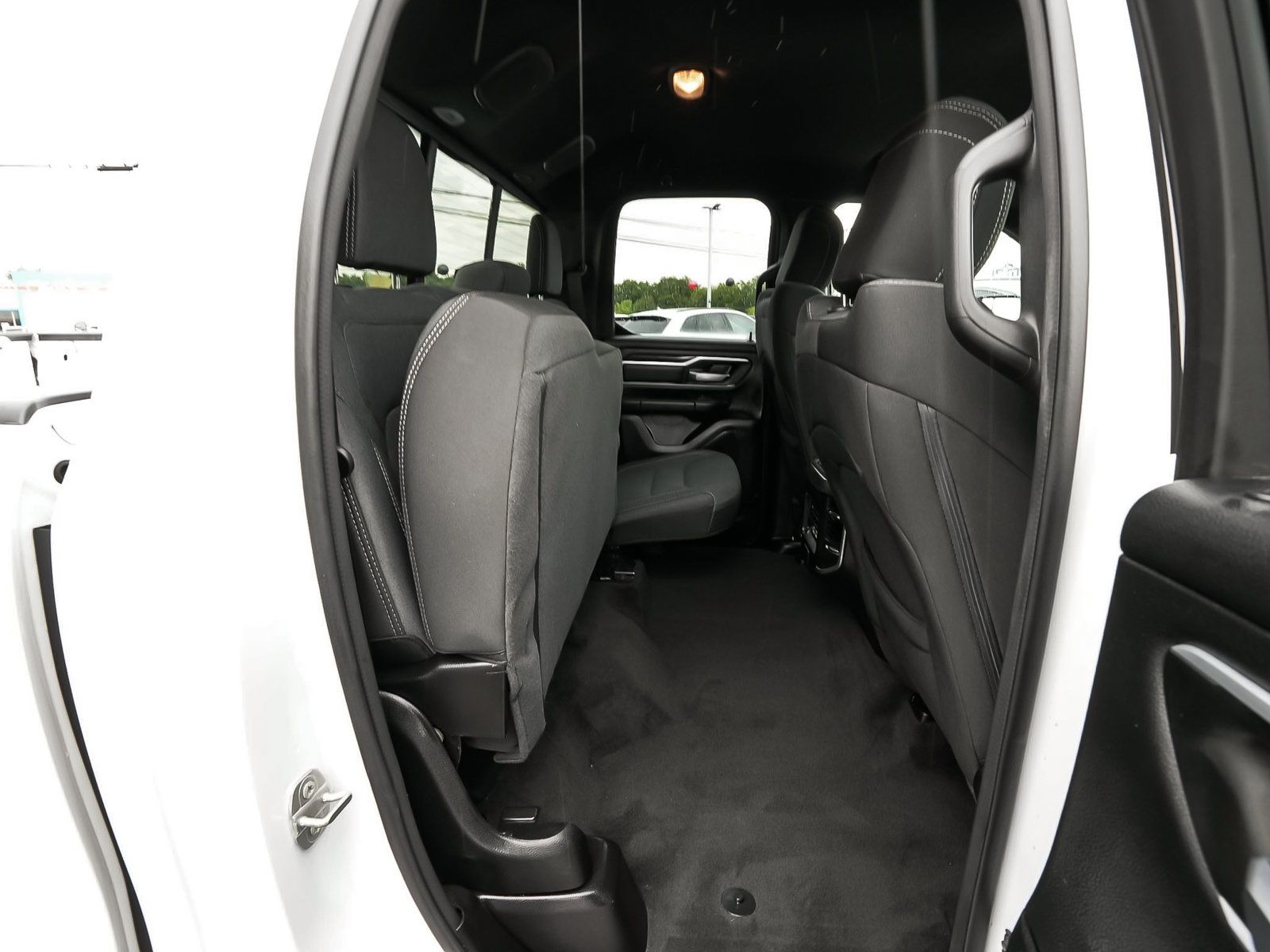 Used 2023 RAM 1500 Big Horn AWD/4WD image 37
