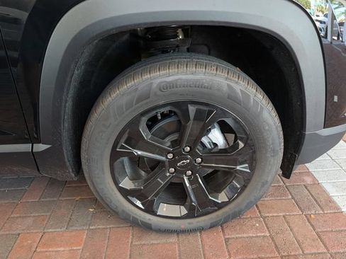 New 2026 Chevrolet Equinox LT w/ Midnight Edition FWD image 18