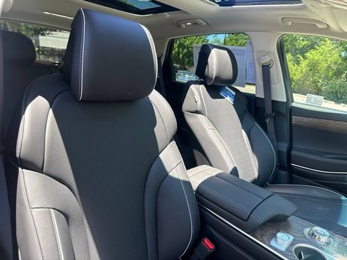 New 2026 Genesis GV80 2.5T Prestige AWD/4WD image 36