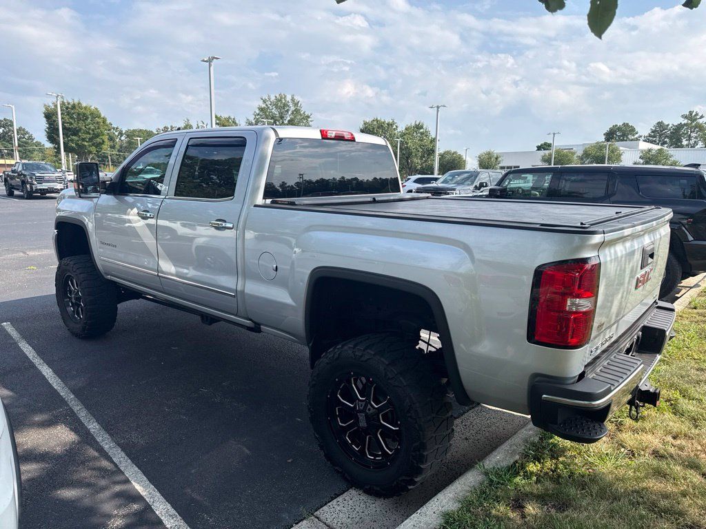 Used 2016 GMC Sierra 2500 SLT w/ Suspension Package, Off-Road AWD/4WD image 5