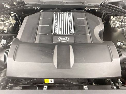 Used 2025 Land Rover Defender 110 X-Dynamic SE AWD/4WD image 26