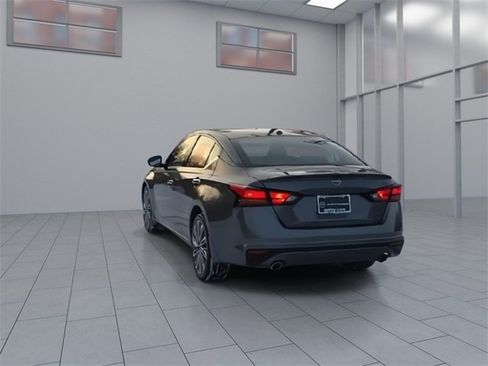 Certified 2025 Nissan Altima 2.5 SL image 7