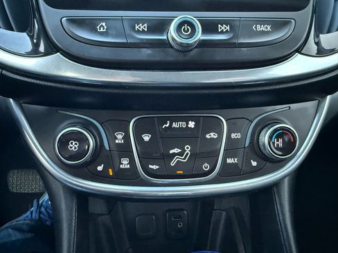 Used 2017 Chevrolet Volt Premier w/ Driver Confidence II Package image 19