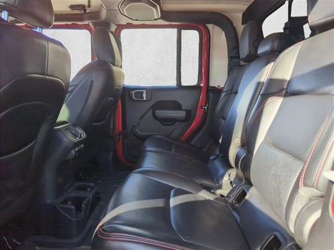 Used 2022 Jeep Gladiator Sport image 13