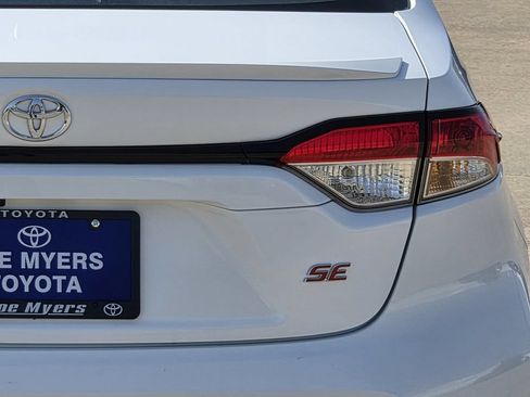 Used 2025 Toyota Corolla SE FWD image 9