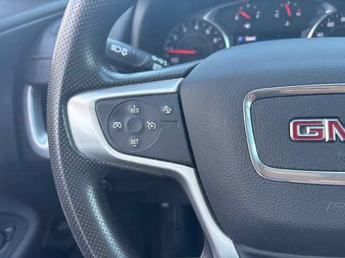 Used 2023 GMC Terrain SLE w/ Driver Convenience Package AWD/4WD image 19