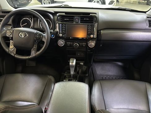Used 2021 Toyota 4Runner TRD Off-Road Premium w/ Moonroof Package AWD/4WD image 23
