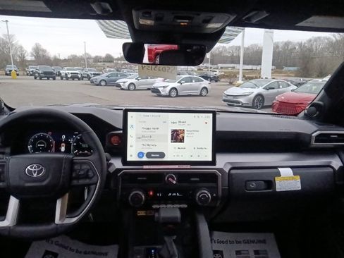 New 2025 Toyota 4Runner TRD Off-Road Premium image 24