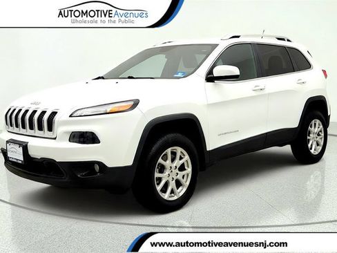 Used 2014 Jeep Cherokee Latitude AWD/4WD image 1