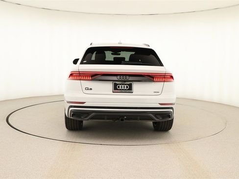 Used 2021 Audi Q8 Premium Plus image 5