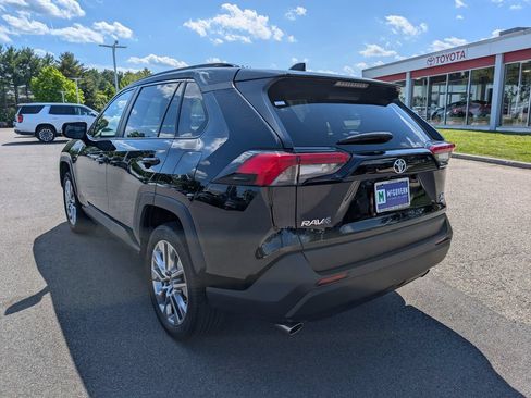 Used 2023 Toyota RAV4 XLE Premium AWD/4WD image 3