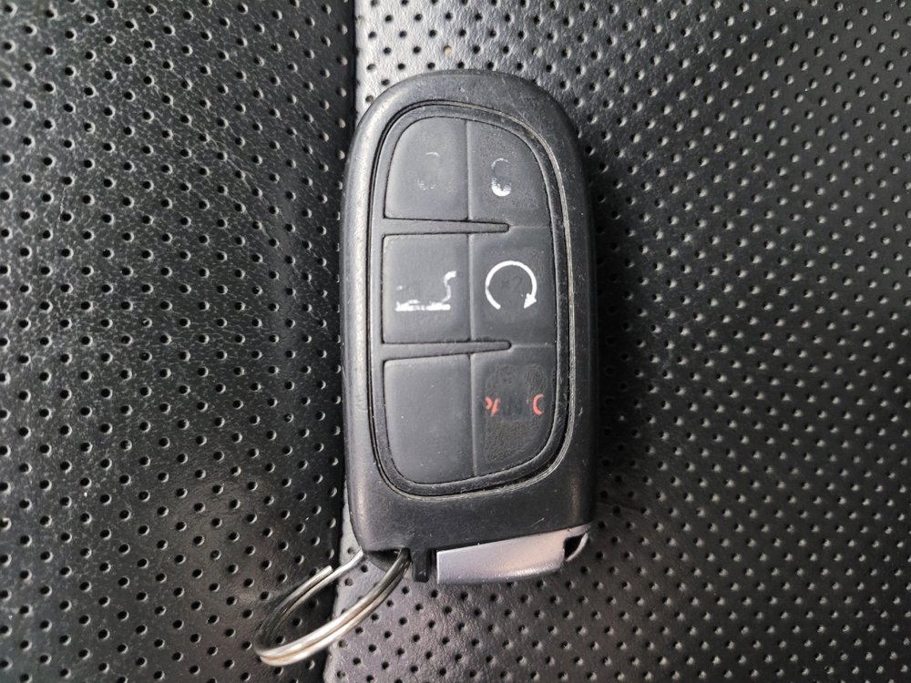 Used 2019 Jeep Cherokee Limited AWD/4WD image 32