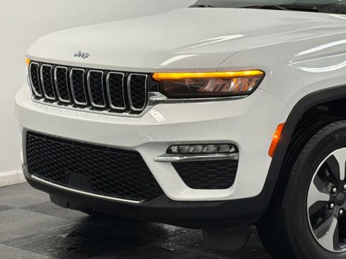Used 2024 Jeep Grand Cherokee Limited 4xe AWD/4WD image 2
