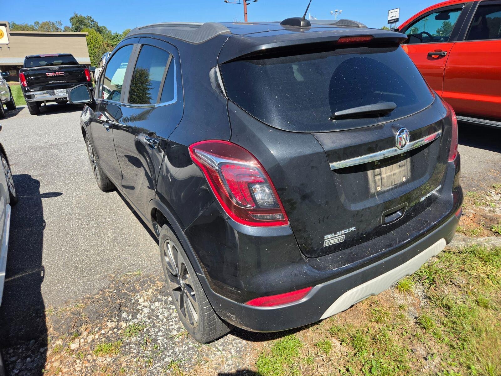 Used 2017 Buick Encore Essence FWD image 7