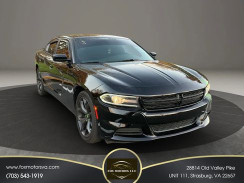 Used 2020 Dodge Charger SXT image 1