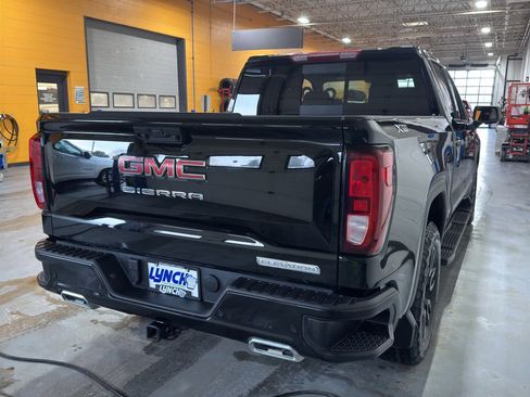 Used 2024 GMC Sierra 1500 Elevation w/ Elevation Premium Package image 5